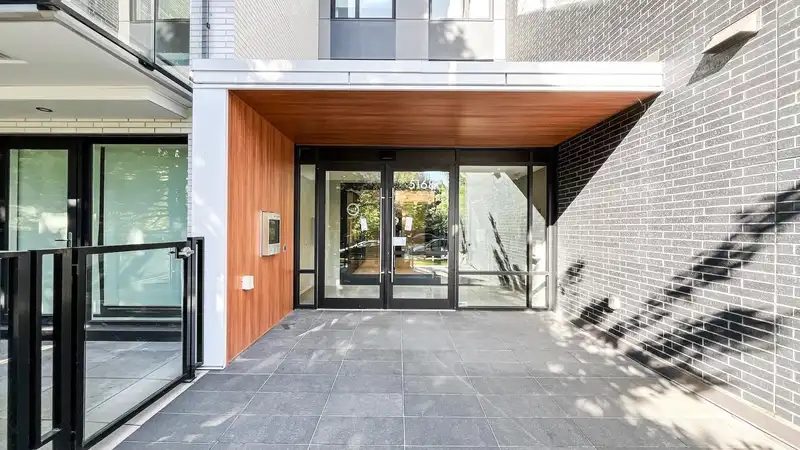 313 5168 CAMBIE STREET - photo 2 of 30