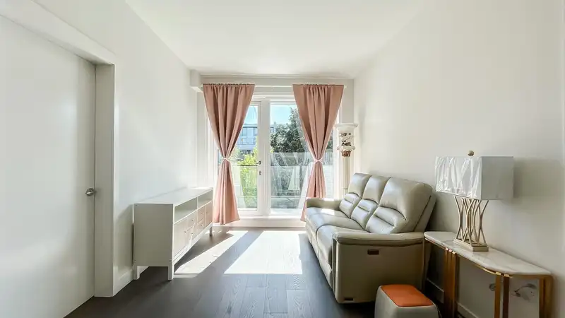 313 5168 CAMBIE STREET - photo 4 of 30