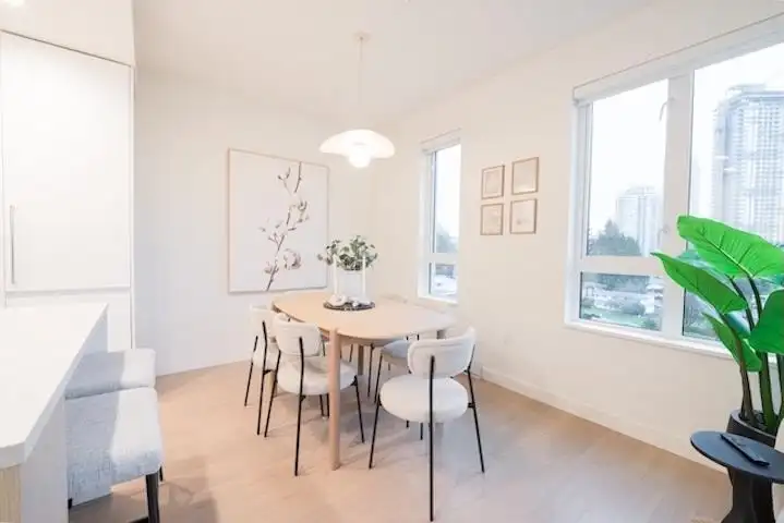 205 585 KEMSLEY AVENUE - photo 4 of 23