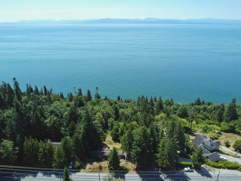 7949 REDROOFFS ROAD - photo 1 of 25