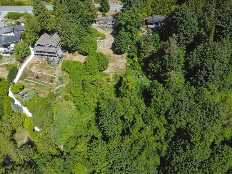 7949 REDROOFFS ROAD - photo 2 of 25