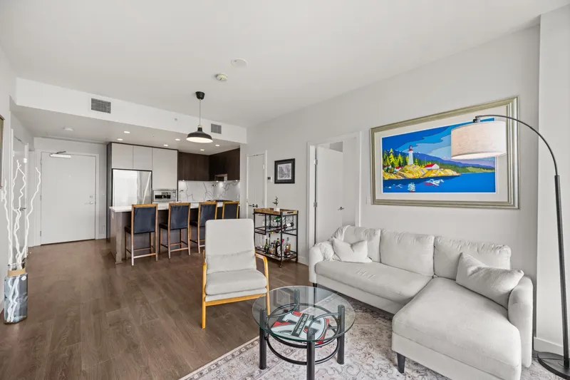 4102 567 CLARKE ROAD - photo 4 of 25