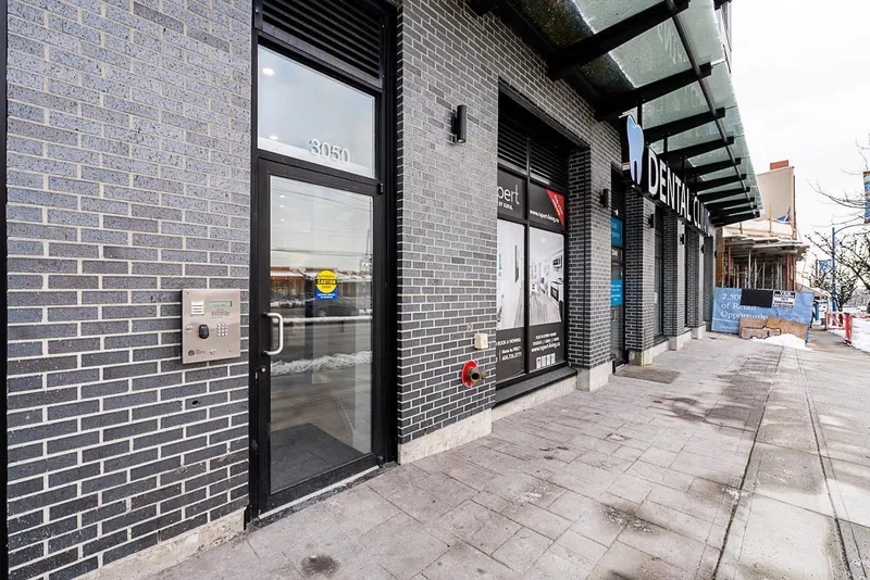 406 3050 KINGSWAY - photo 3 of 25