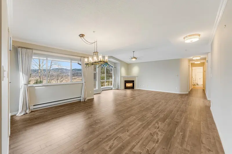 1115 O'FLAHERTY GATE - photo 4 of 25