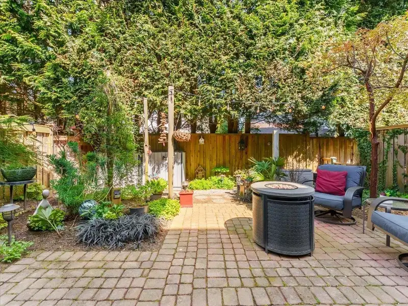 113 4889 53 STREET - photo 4 of 35