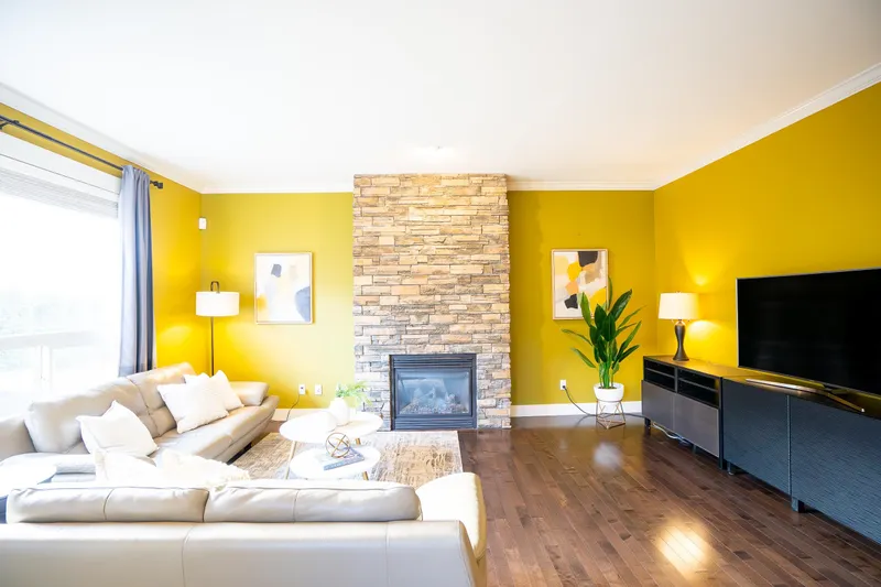 17916 71 AVENUE - photo 4 of 25