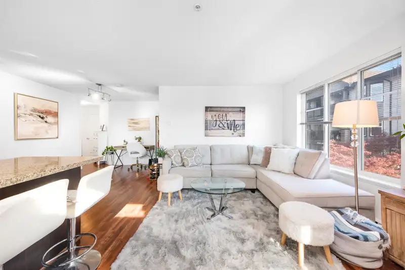 310 5488 198 STREET - photo 2 of 38