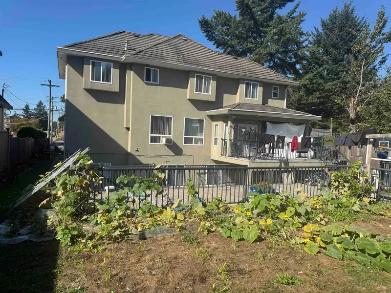 10304 128 STREET - photo 2 of 6