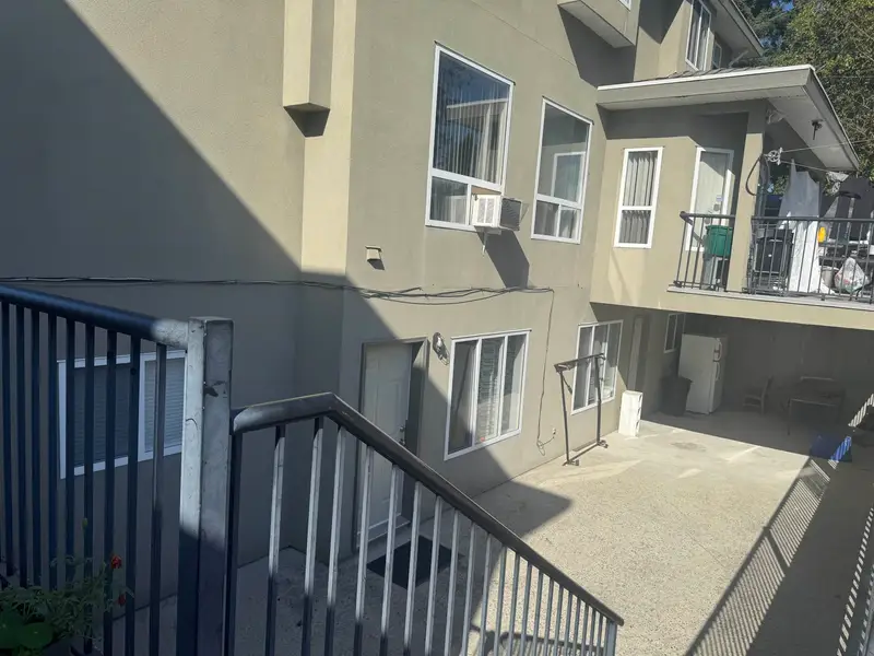 10304 128 STREET - photo 3 of 6