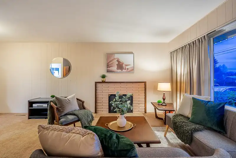 11055 ORIOLE DRIVE - photo 4 of 28