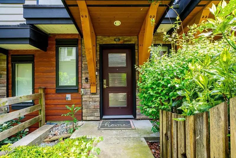 96 16488 64 AVENUE - photo 3 of 22