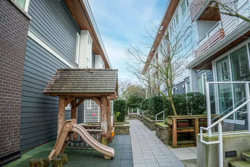 103 4080 YUKON STREET - photo 2 of 16