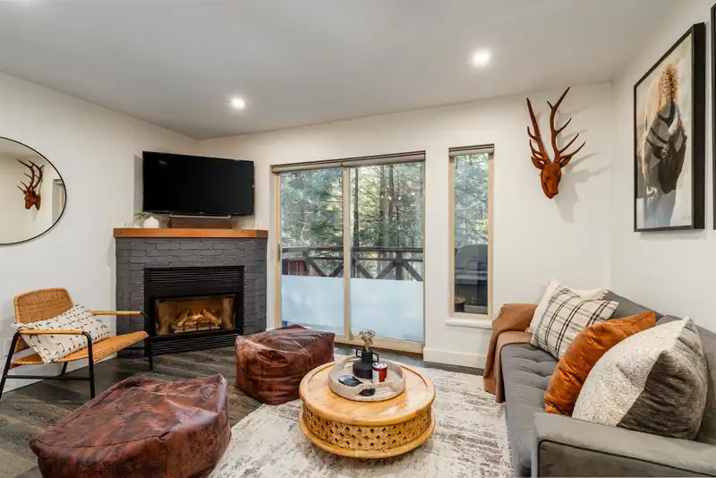 113 3070 HILLCREST DRIVE - photo 1 of 15