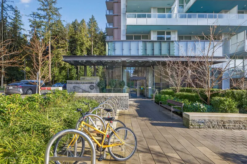 101 5608 BERTON AVENUE - photo 2 of 21