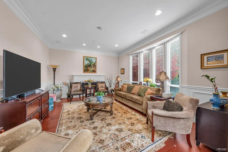 1285 W 47TH AVENUE - photo 3 of 25