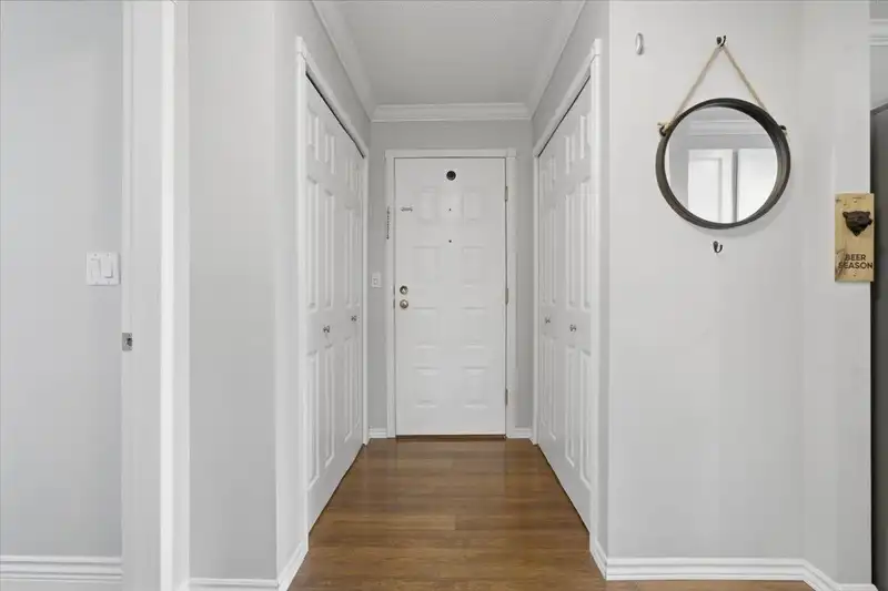 302 4926 48 AVENUE - photo 4 of 27