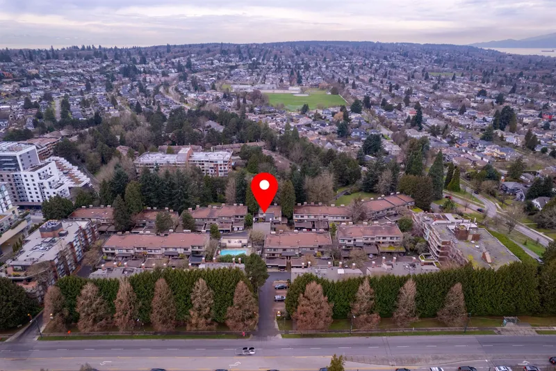 3993 PARKWAY DRIVE - photo 1 of 25