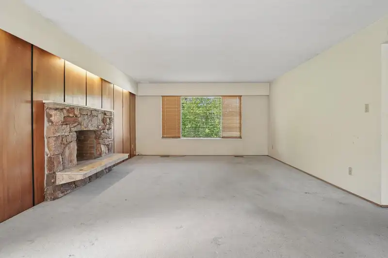 1469 E 17TH AVENUE - photo 2 of 15