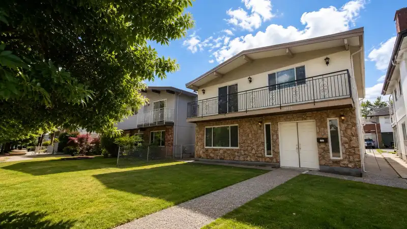 6833 QUEBEC STREET - photo 2 of 39