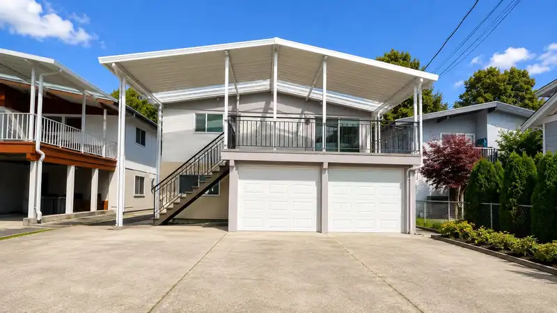 6833 QUEBEC STREET - photo 4 of 39
