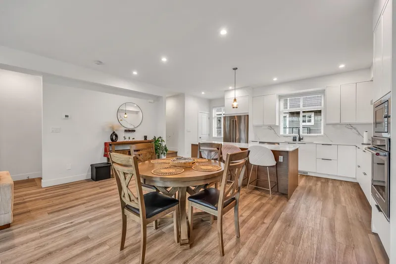 34 10488 124 STREET - photo 3 of 25