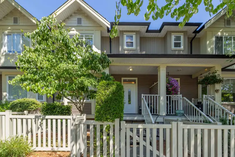 29 6575 192 STREET - photo 1 of 40