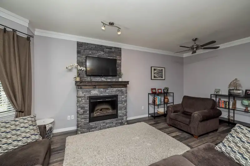 29 6575 192 STREET - photo 3 of 40