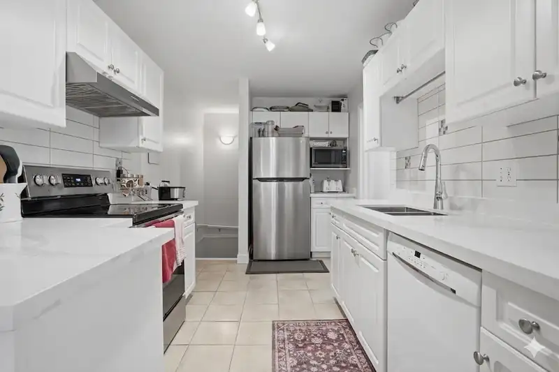 5 7901 13TH AVENUE - photo 4 of 24