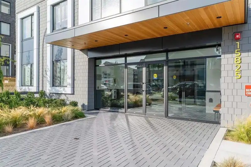 616 15825 85 AVENUE - photo 1 of 12