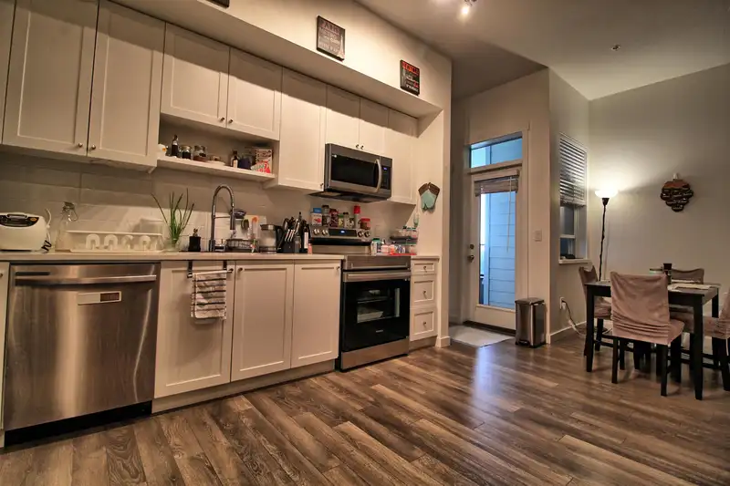 616 15825 85 AVENUE - photo 4 of 12
