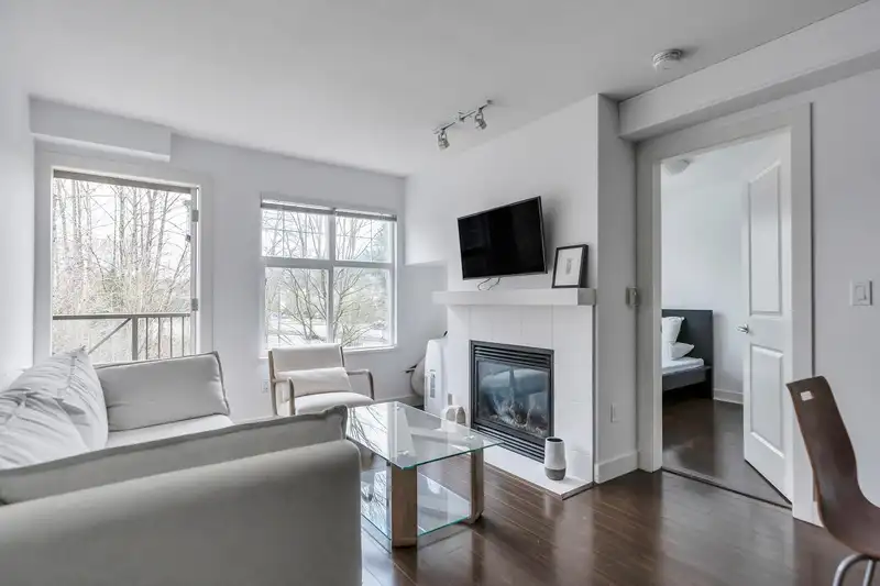 305 3260 ST. JOHNS STREET - photo 3 of 35