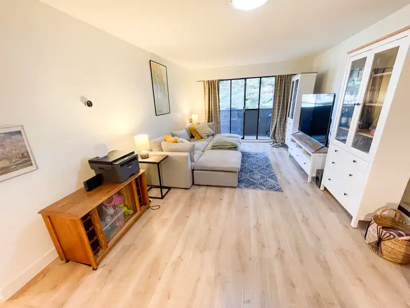 304 1554 GEORGE STREET - photo 2 of 30