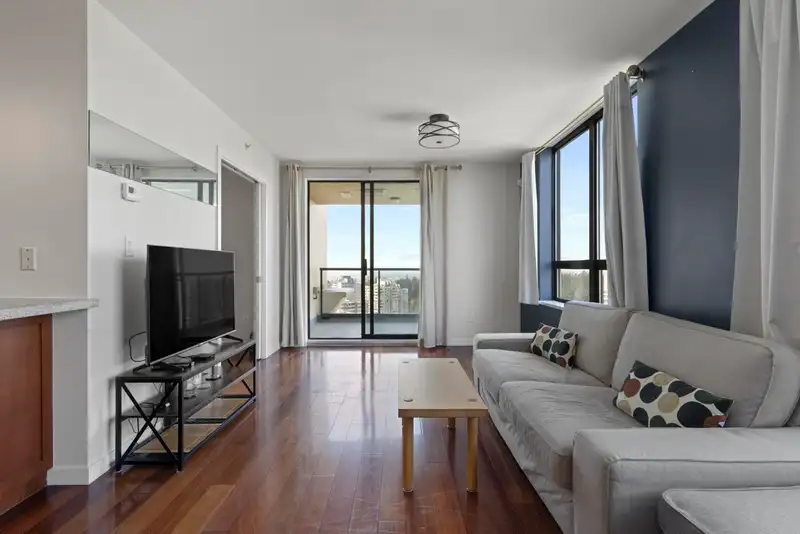 2705 4333 CENTRAL BOULEVARD - photo 1 of 36