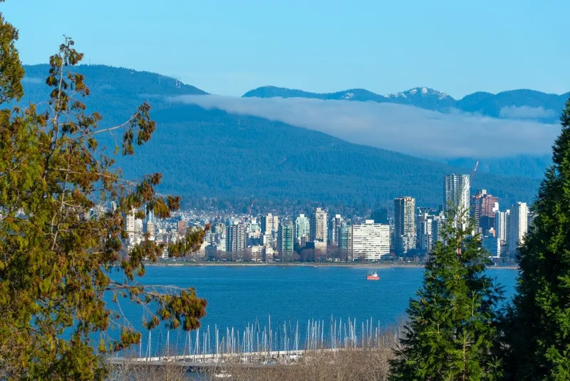 4426 W 4TH AVENUE - photo 1 of 25