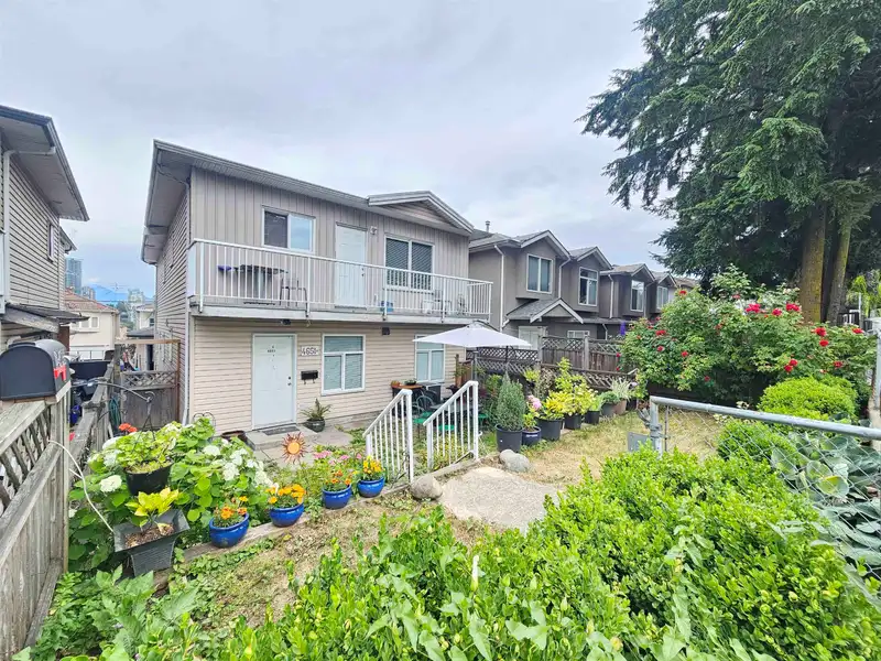 4651 A CANADA WAY - photo 3 of 19