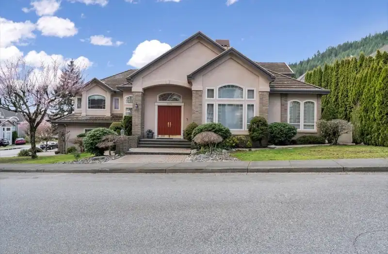 3073 TIMBER COURT - photo 1 of 40