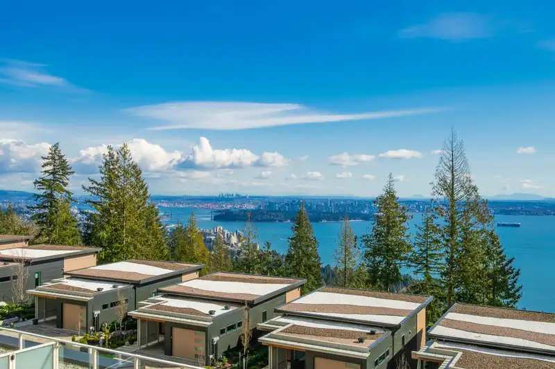 505/506 3963 UPLANDS WAY - photo 1 of 40