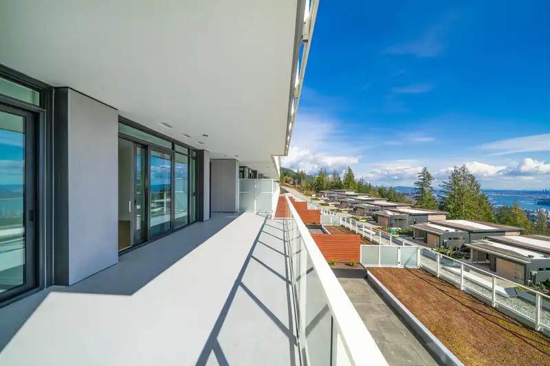 505/506 3963 UPLANDS WAY - photo 2 of 40