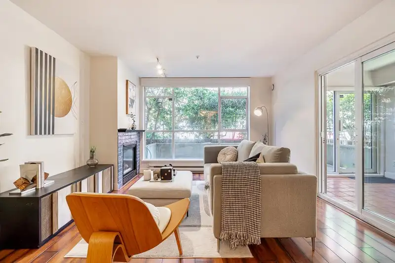 104 2268 W 12TH AVENUE - photo 3 of 31