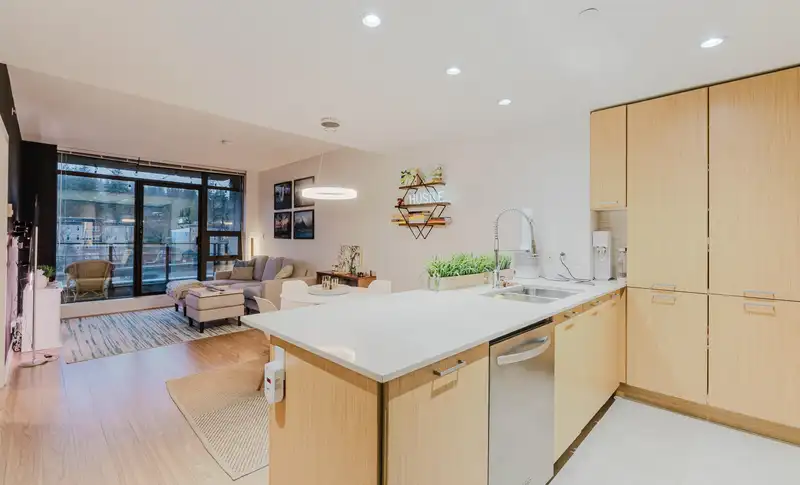 708 301 CAPILANO ROAD - photo 2 of 17