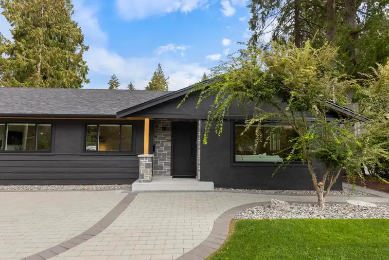 2680 EDGEMONT BOULEVARD - photo 1 of 37