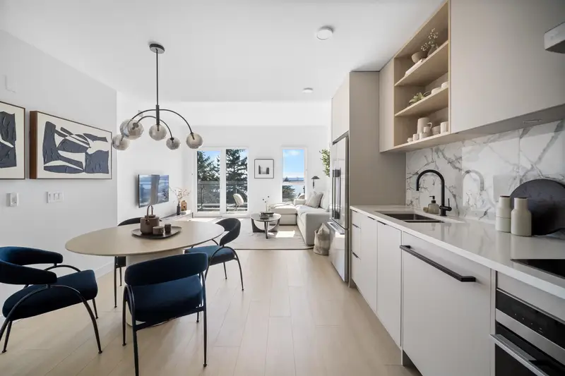 509 422 E 3RD STREET - photo 2 of 25