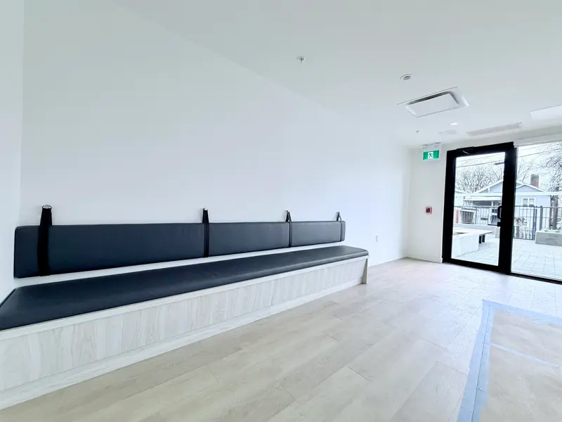 105 2268 E BROADWAY STREET - photo 2 of 20