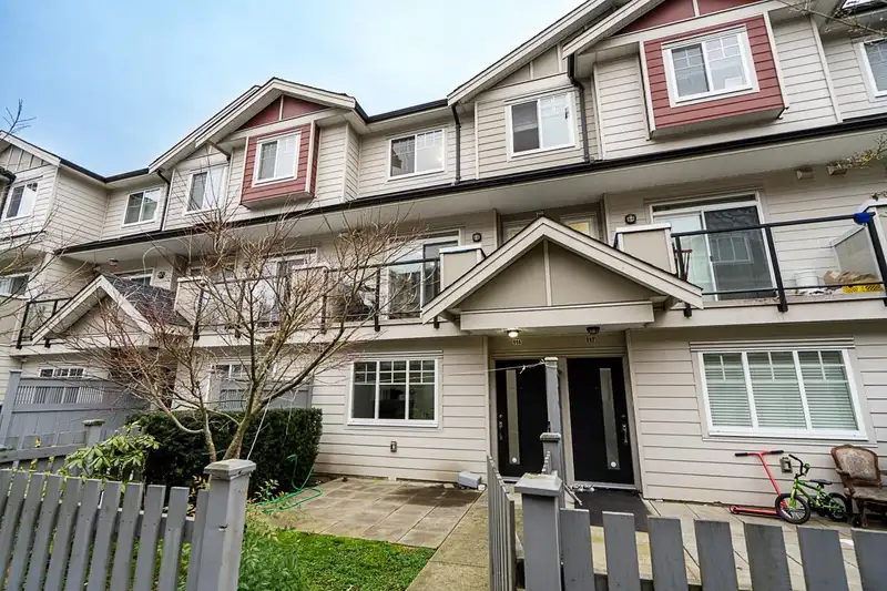 116 13898 64 AVENUE - photo 3 of 38
