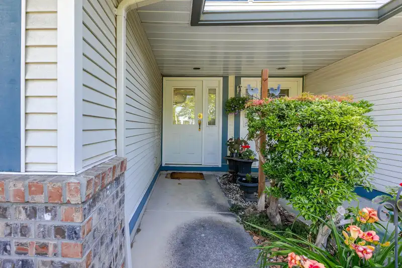 7 7250 122ND STREET - photo 2 of 36