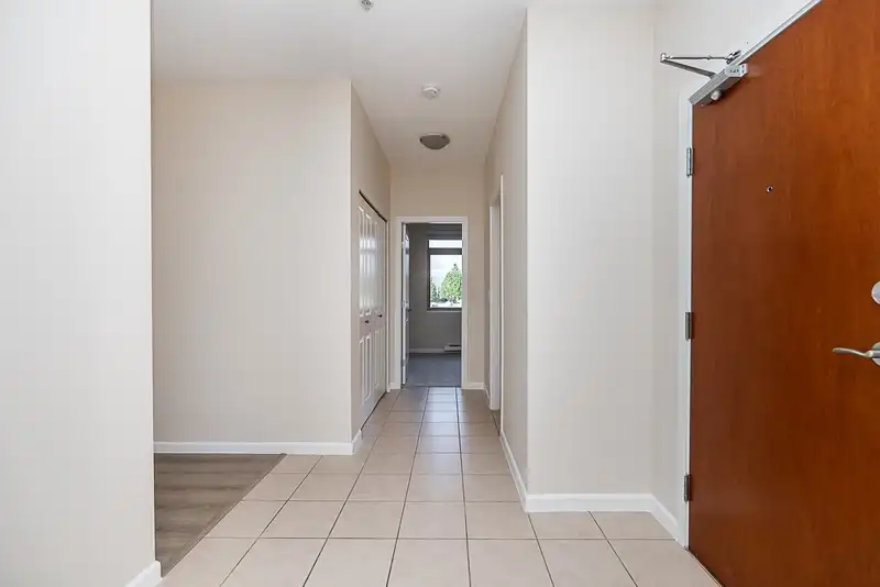 314 15380 102A AVENUE - photo 4 of 31