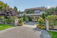 402 15050 PROSPECT AVENUE - thumbnail 1