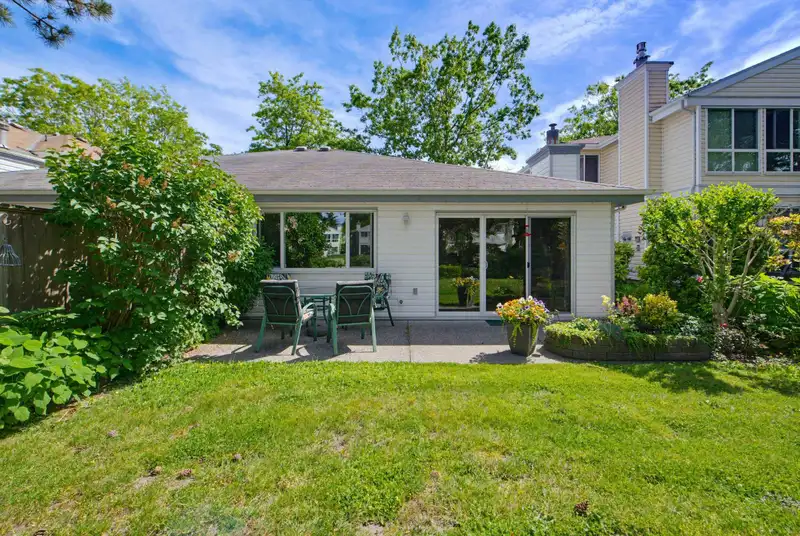 12263 92 AVENUE - photo 1 of 40