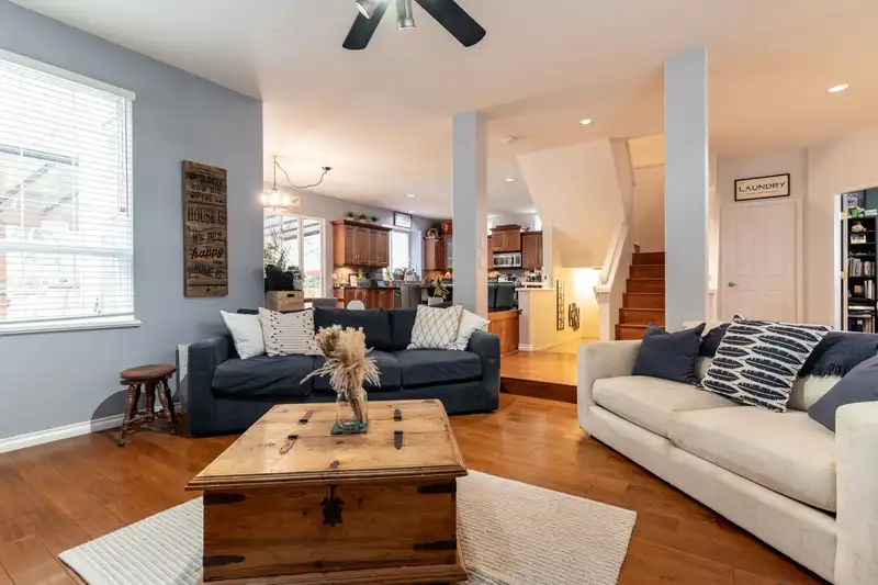 2513 PLATINUM LANE - photo 3 of 25