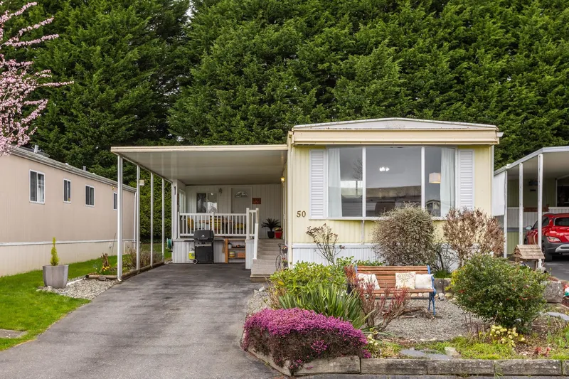 50 15875 20 AVENUE - photo 2 of 25